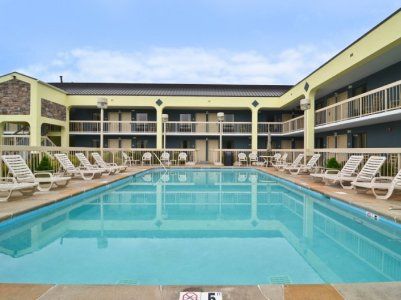 Hotel Western Cades Cove