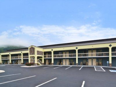 Hotel Western Cades Cove 3*